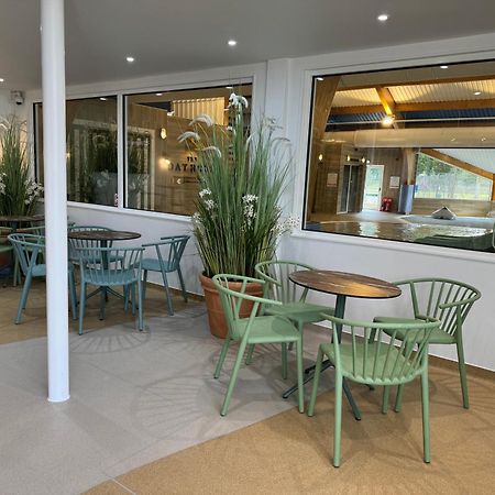 Villa Waters Edge, Hoburne Cotswolds South Cerney Esterno foto