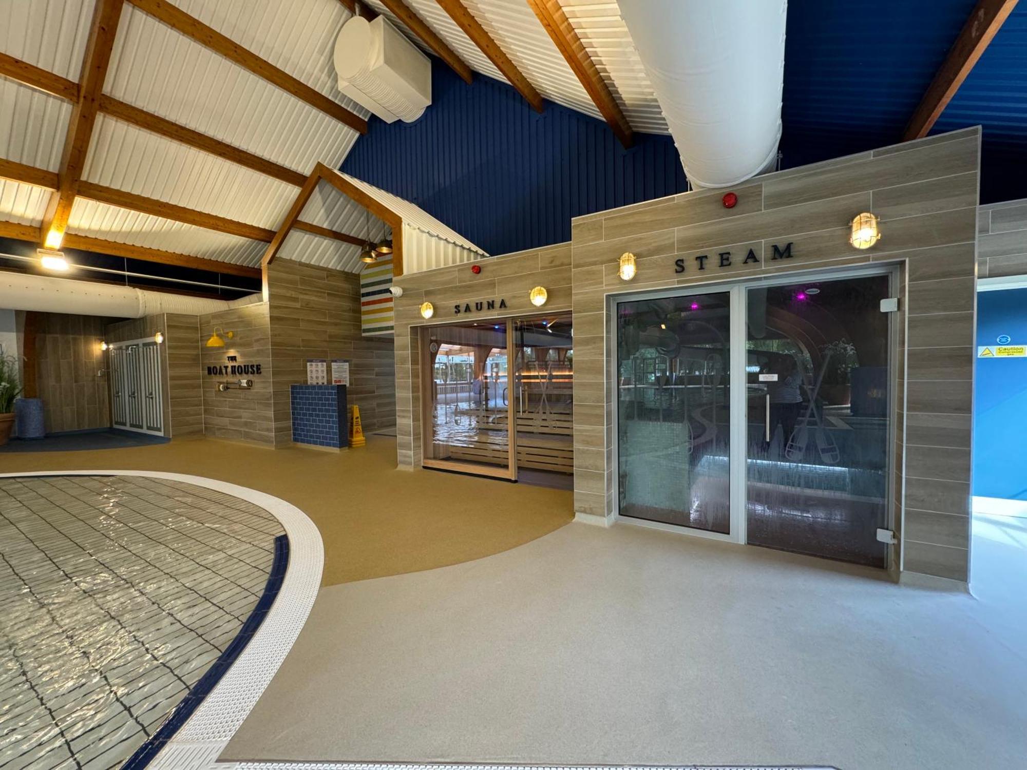 Villa Waters Edge, Hoburne Cotswolds South Cerney Esterno foto
