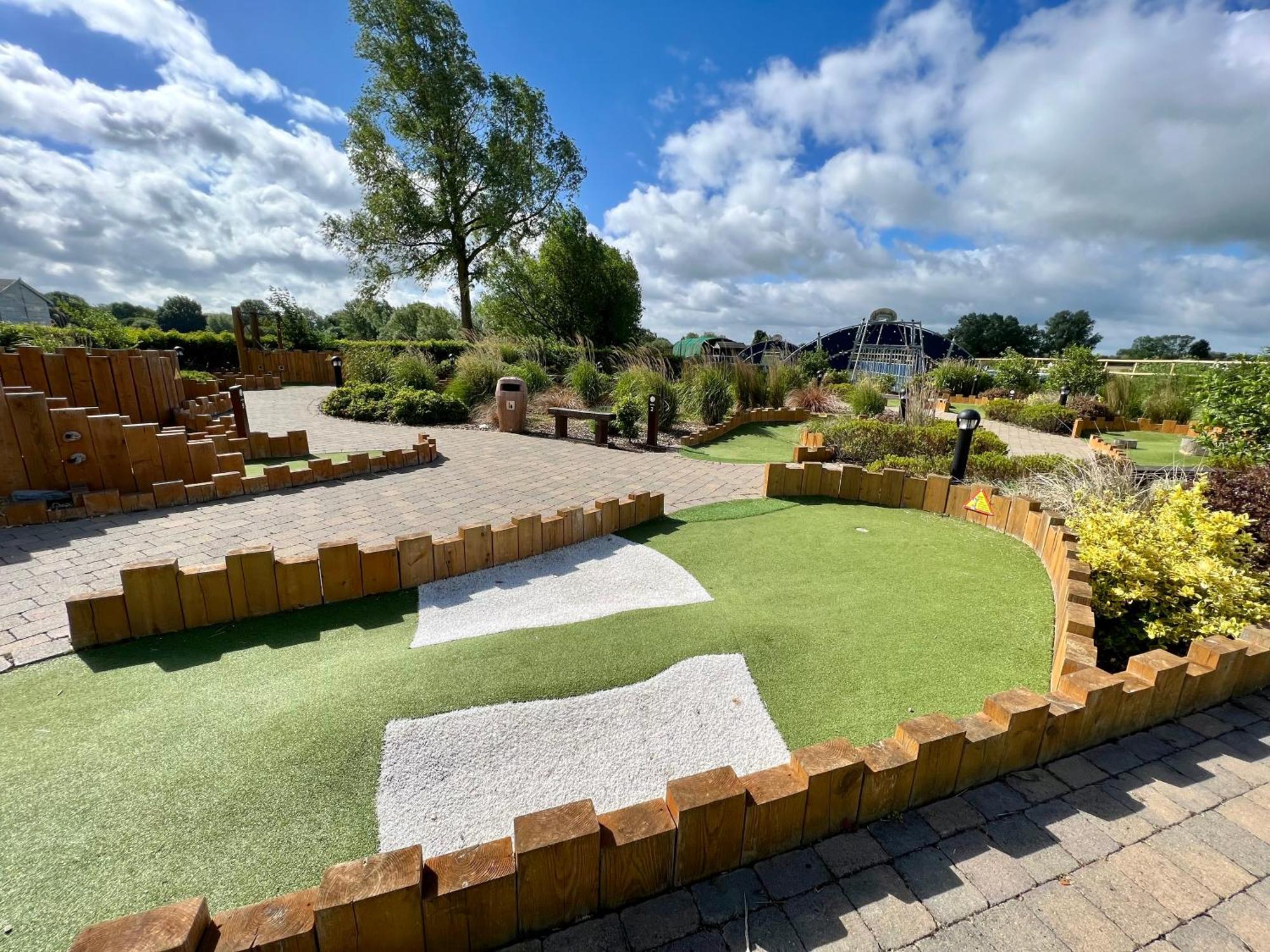 Villa Waters Edge, Hoburne Cotswolds South Cerney Esterno foto